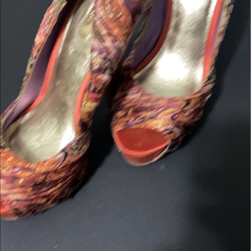 Heels - Picture 2 of 6
